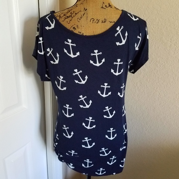 Blouse - Picture 2 of 2